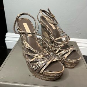 BCBG MAXAZRIA Ma-Laurol wedges - Size 7
